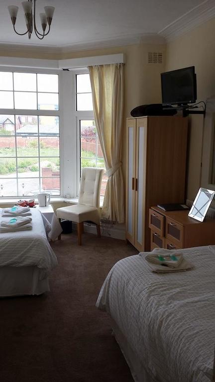 Maison d'hôtes The Carlee à Blackpool Extérieur photo